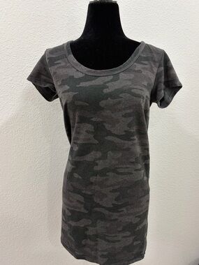 Z Supply Women's Short Sleeve Camo Tee Dress - Black, Gray